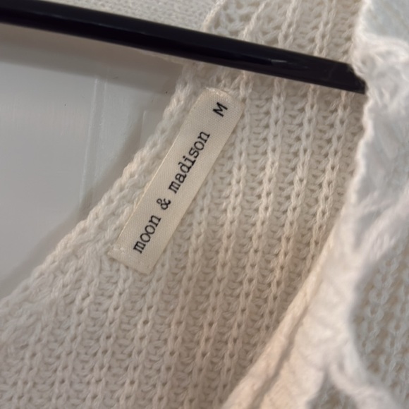 Moon&Madison Color Block Knit Oversized Sweater V Neck Fringe Rough Edges Medium - Picture 4 of 9